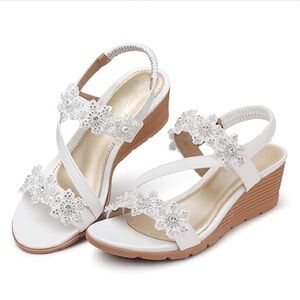 Women's White Floral Embellished Wedge Sandals with Slingback